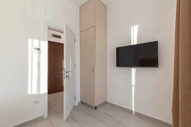 Exclusive sale of a brand-new hotel in Budva — photo 7
